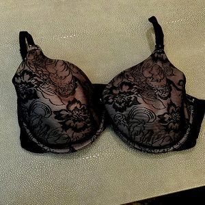 Natori Black Lace Nursing bra 38D with underwire.